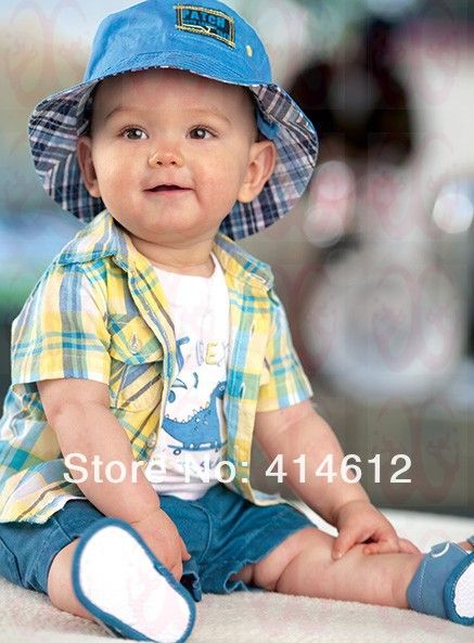 Conjunto Verão 3 pçs Camisa xadrez + camiseta + Bermuda