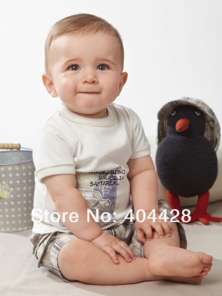 Conjunto 3 pçs Camiseta +Bermuda Xadrez+Boné