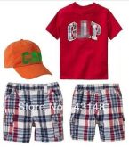 Conj. 3 pçs Camiseta GAP+Bermuda Xadrez+Boné